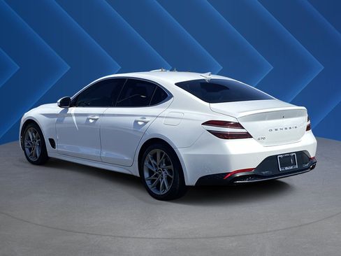 Used 2022 Genesis G70 2.0T RWD image 5