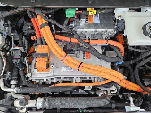 New 2027 Chevrolet Bolt RS FWD image 20