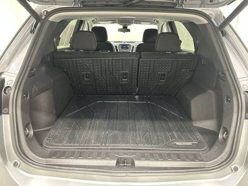 Certified 2024 Chevrolet Equinox LT w/ LPO, Floor Liner Package AWD/4WD image 21