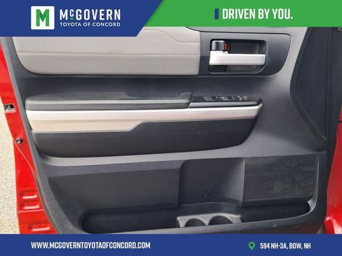 Used 2015 Toyota Tundra Limited w/ Limited Premium Package AWD/4WD image 10