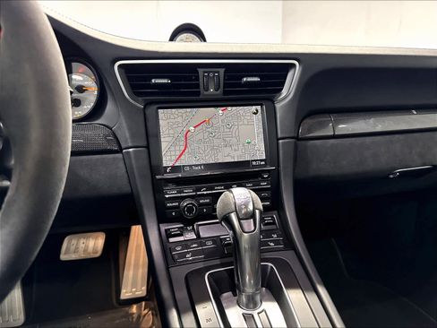 Used 2015 Porsche 911 GT3 RWD image 9