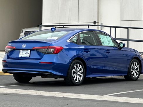 Used 2023 Honda Civic LX image 3