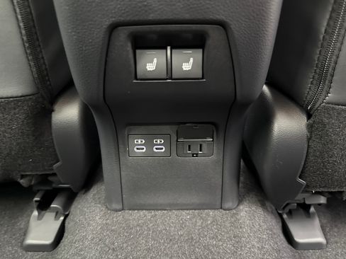 New 2026 Toyota Prius Plug-In Hybrid FWD image 15