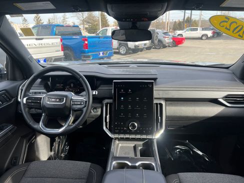 Certified 2025 GMC Acadia Elevation image 34