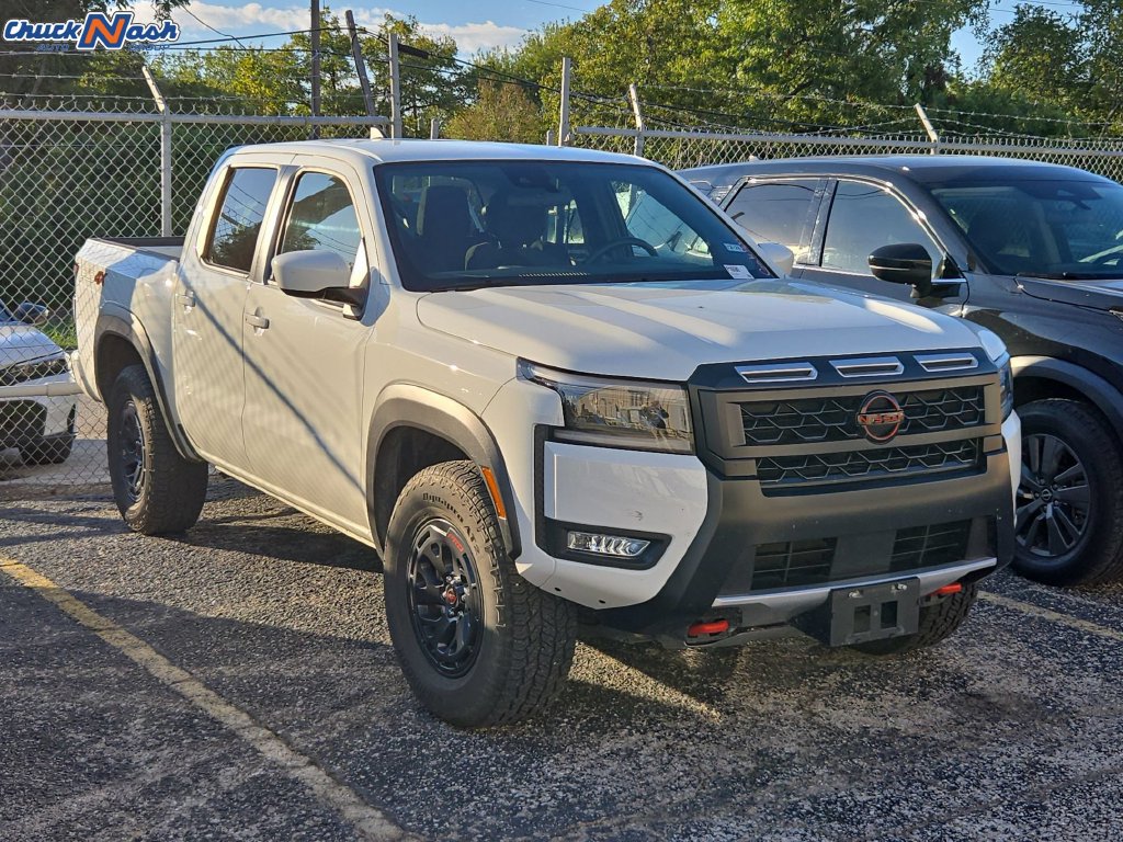 Used 2026 Nissan Frontier PRO-4X AWD/4WD image 1