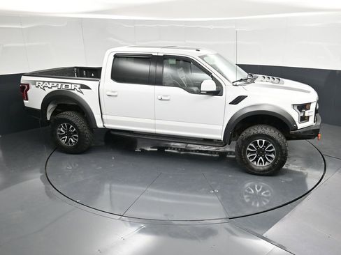 Used 2018 Ford F150 Raptor w/ Equipment Group 802A Luxury AWD/4WD image 48
