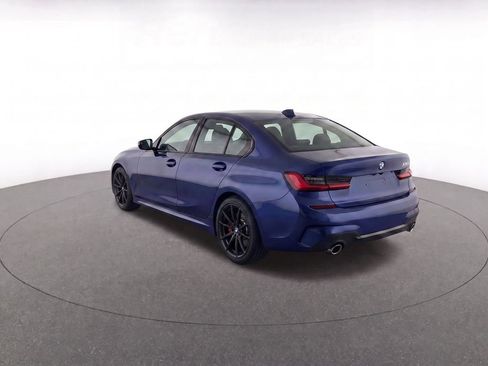 Used 2022 BMW 330i Sedan w/ Premium Package 2 RWD image 5