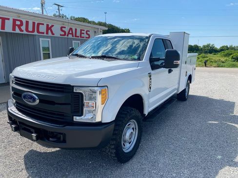 Used 2017 Ford F350 XL AWD/4WD image 3
