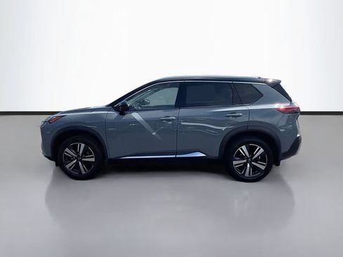 Used 2022 Nissan Rogue Platinum w/ Head-Up Display Package AWD/4WD image 4