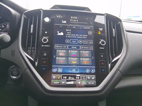 Used 2025 Subaru Ascent Bronze Edition image 16