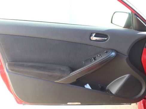 Used 2010 Nissan Altima 2.5 S w/ Premium Pkg image 33