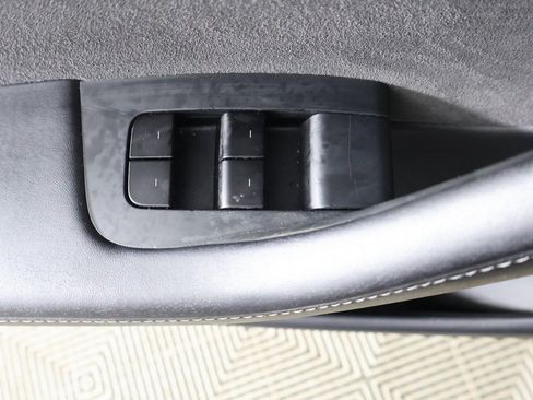 Used 2021 Tesla Model 3 Performance image 37