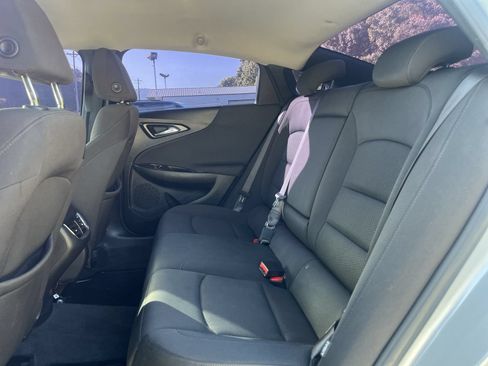 Used 2020 Chevrolet Malibu LT FWD image 24