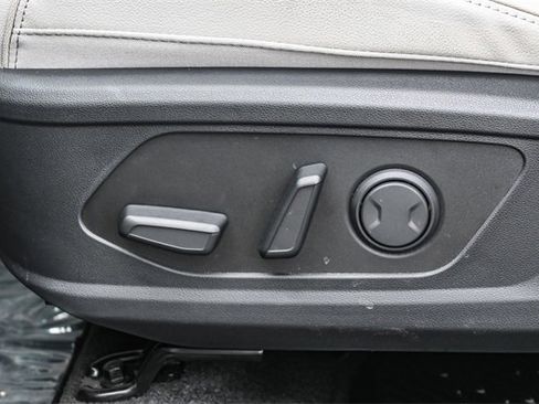 Certified 2025 Hyundai Tucson Limited image 23