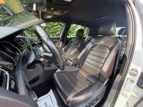 Used 2015 Volkswagen Golf R 4Motion AWD 4dr Hatchback image 22