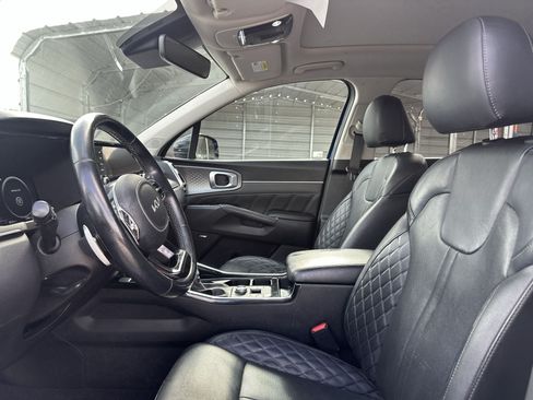 Certified 2022 Kia Sorento SX FWD image 13