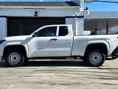 Certified 2025 Toyota Tacoma SR image 7