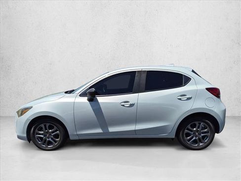 Used 2020 Toyota Yaris LE FWD image 9