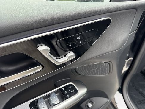New 2026 Mercedes-Benz GLC 300 image 11