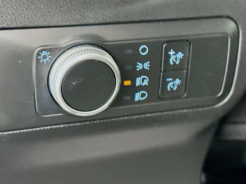 Used 2022 Ford Escape SE FWD image 10