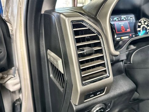 Used 2016 Ford F150 Lariat w/ Equipment Group 502A Luxury image 15