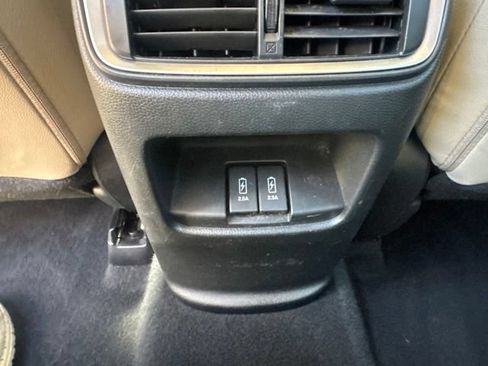 Used 2017 Honda CR-V Touring image 14