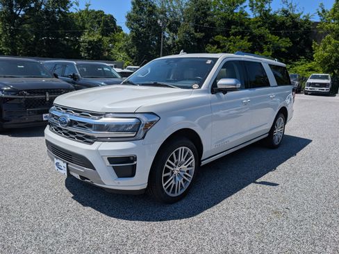 Certified 2023 Ford Expedition Max Platinum AWD/4WD image 2