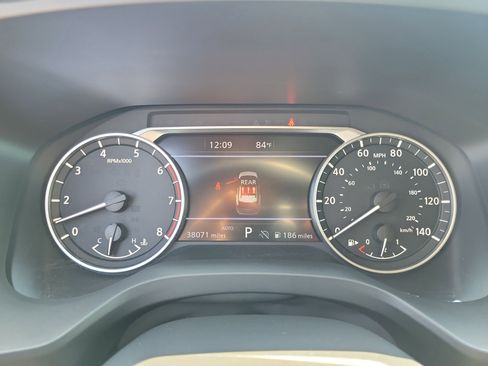 Used 2025 Nissan Rogue SV AWD/4WD image 24