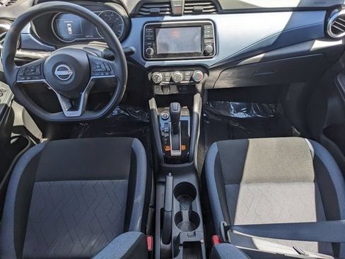 Used 2025 Nissan Versa SV FWD image 27