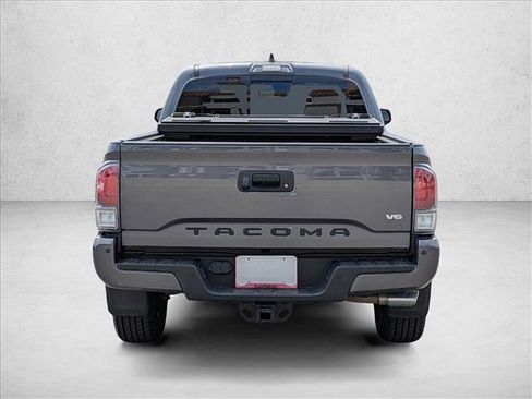 Used 2022 Toyota Tacoma TRD Sport w/ Technology Package RWD image 7