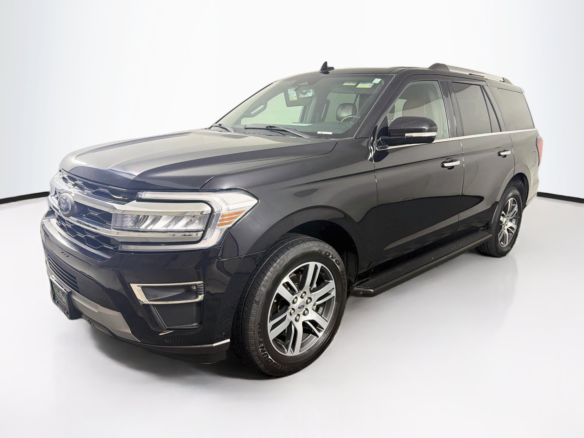 Used 2024 Ford Expedition Limited RWD image 3