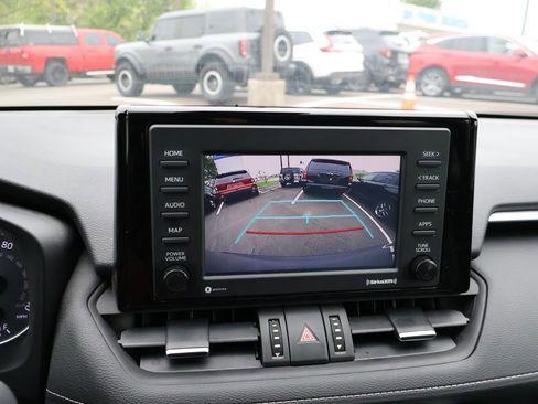Used 2022 Toyota RAV4 XLE Premium AWD/4WD image 21