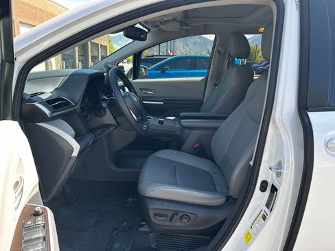 Certified 2023 Toyota Sienna XLE w/ XLE Plus Package AWD/4WD image 13