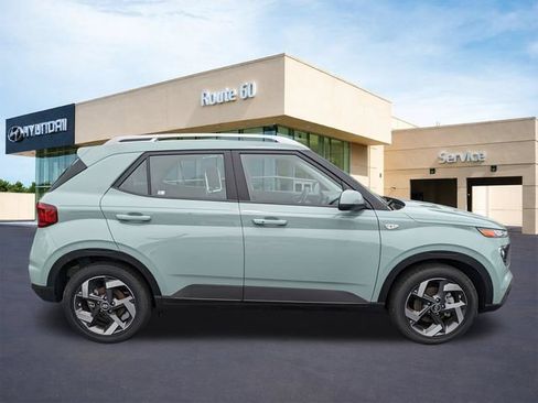 Used 2026 Hyundai Venue SEL FWD image 3