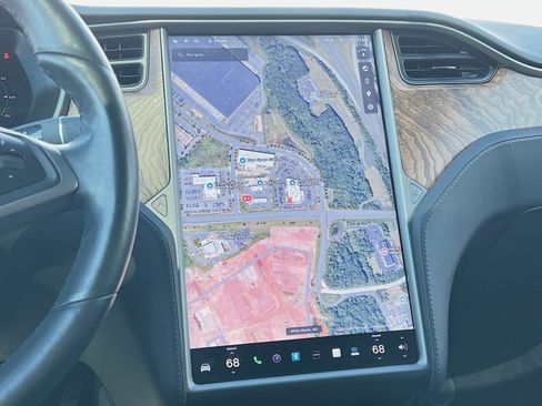 Used 2019 Tesla Model X 75D image 20