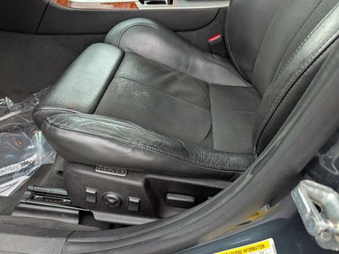 Used 2011 Cadillac CTS Performance w/ Performance Luxury Package RWD image 19