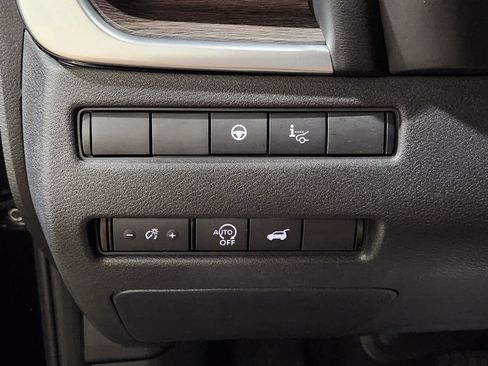 Used 2024 Nissan Rogue Platinum w/ Platinum Premium Package AWD/4WD image 42