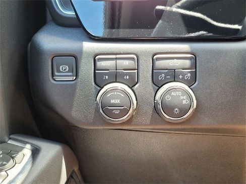 New 2026 Chevrolet Silverado 1500 LT image 20