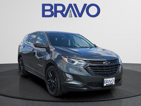 Used 2021 Chevrolet Equinox LT FWD image 2