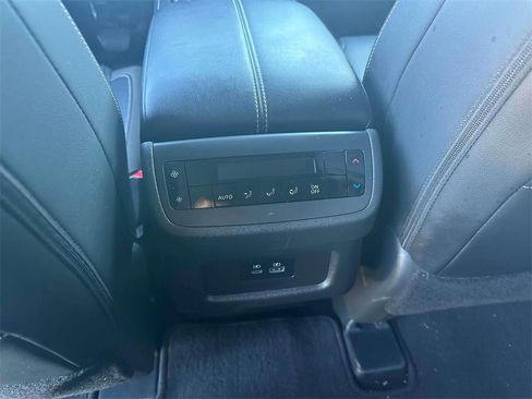 Certified 2023 Nissan Pathfinder SL image 13