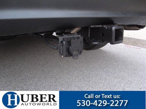 Used 2022 Toyota Highlander XLE AWD/4WD image 16