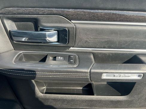 Used 2017 RAM 1500 Limited image 12