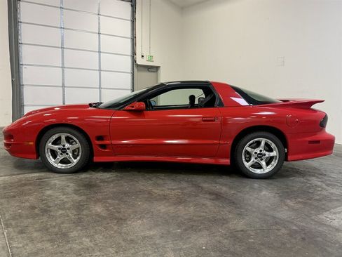 Used 1998 Pontiac Firebird Formula RWD image 4