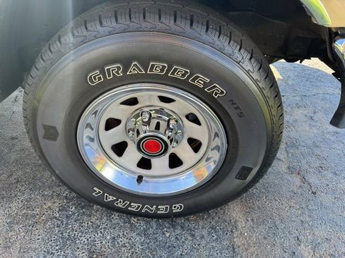 Used 1990 Ford F150 2WD Regular Cab image 47