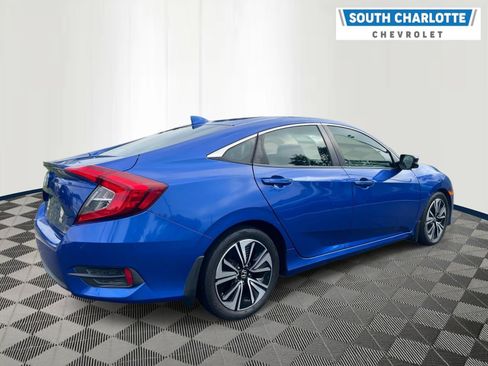 Used 2017 Honda Civic EX-T image 4