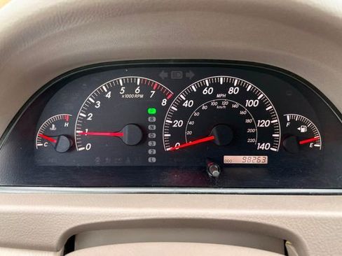Used 2006 Toyota Camry LE FWD image 25