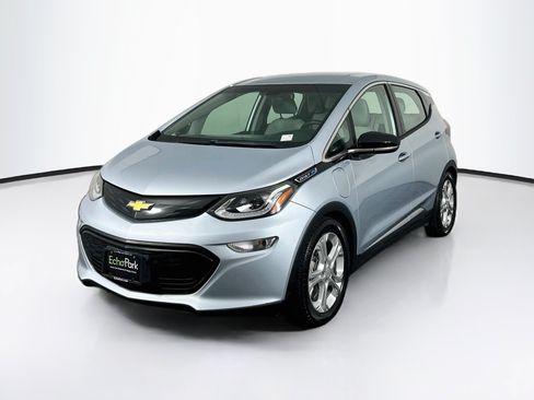 Used 2017 Chevrolet Bolt LT FWD image 3