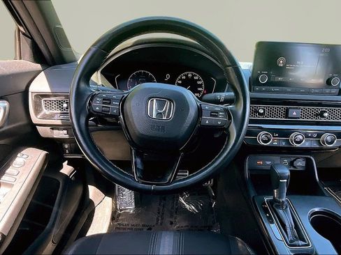 Used 2024 Honda Civic Sport image 9