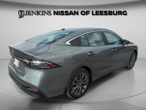 New 2026 Nissan Sentra SL w/ Floor Mat Package FWD image 3