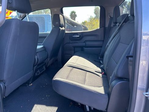 Used 2020 Chevrolet Silverado 1500 Custom w/ Custom Value Package RWD image 16